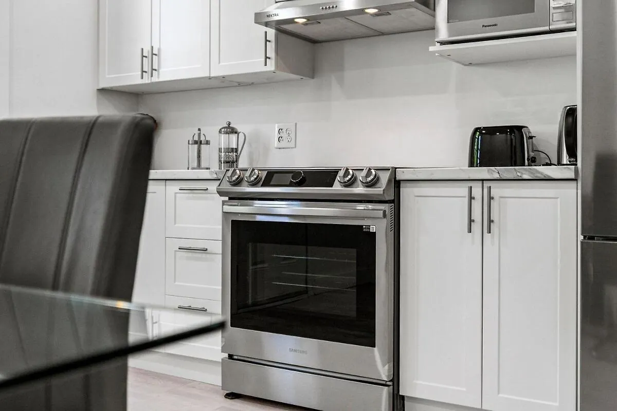 Ndg Premium Apartment 31 Days Minimum Montreal Canada